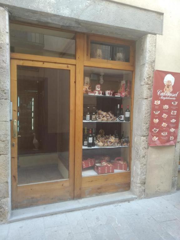 Apartament Can Mingu 1Er Pis Besalú Exterior foto